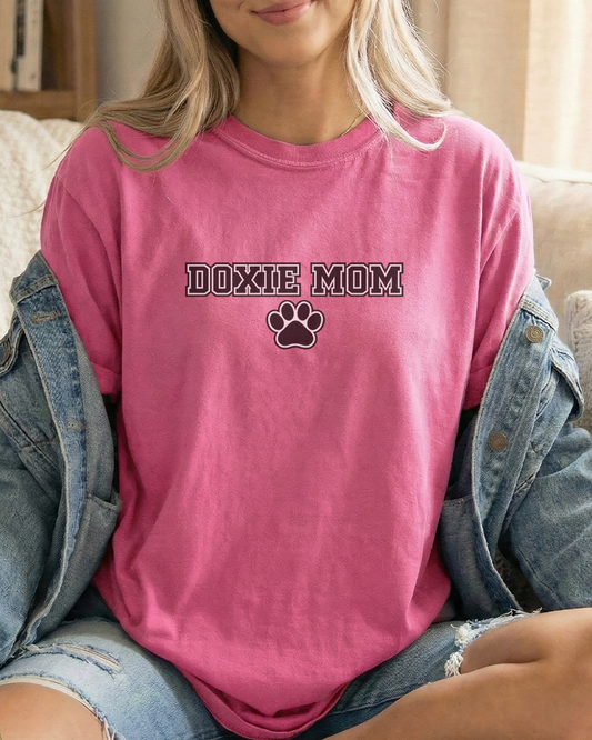 Doxie Mom Comfort Colors T-shirt